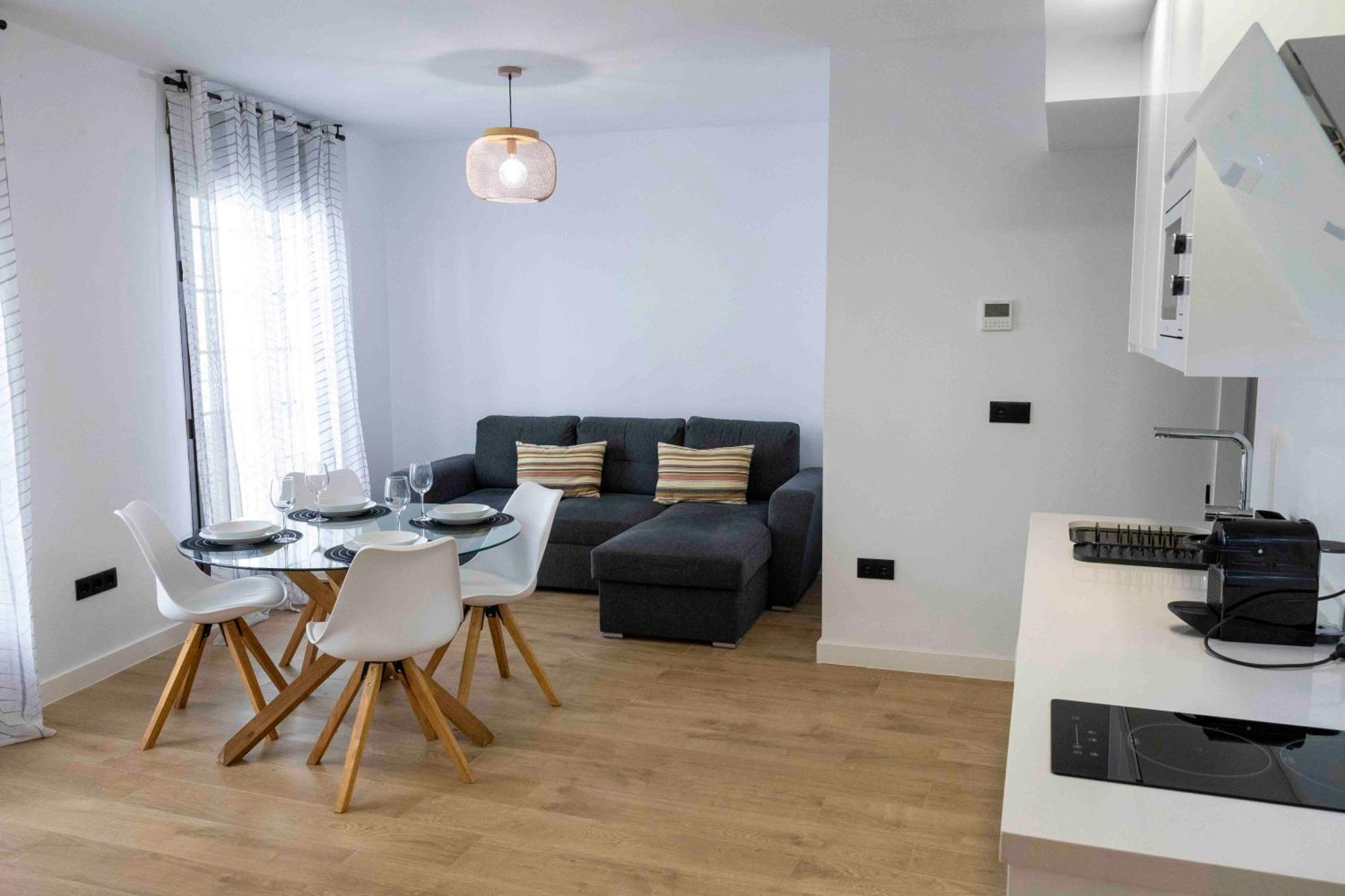 Mira San Basilio Apartment